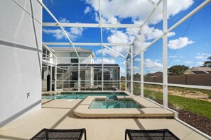 House, 5 Bedrooms | Outdoor pool