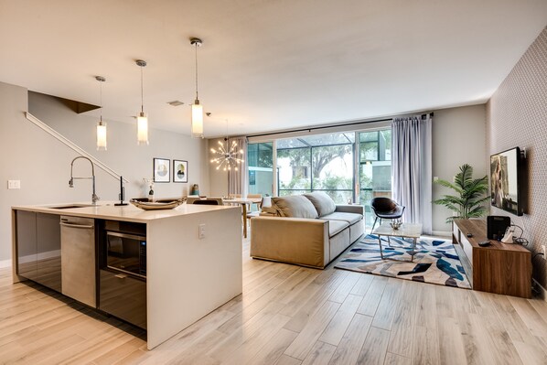 Townhome, 4 Bedrooms | Living area