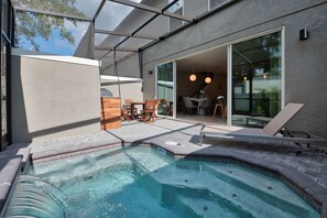 Townhome, 4 Bedrooms | Indoor spa tub