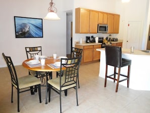 House, 4 Bedrooms | 4 bedrooms, internet - High Gate Park 807 (Davenport)