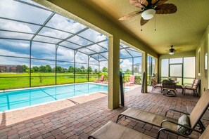 Maison, 6 chambres | Piscine intérieure | Piscine extérieure