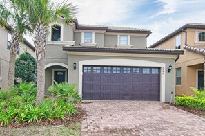 House, 5 Bedrooms | Front of property - Windsor at Westside 3726 (Kissimmee)