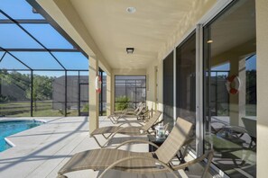 Maison, plusieurs lits | Piscine couverte