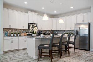 Talo, 6 makuuhuonetta | Yksityinen keittiö