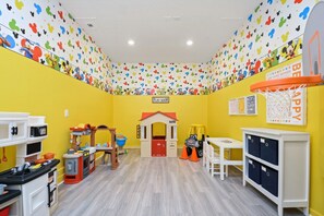 Casa, 6 quartos | Playground interno