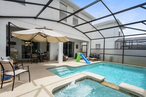 Talo, 6 makuuhuonetta | Sisäuima-allas | Ulkouima-allas