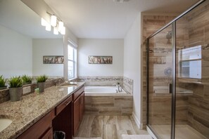 Ferienhaus, 6 Schlafzimmer | Badezimmer