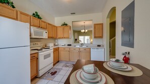Townhome, 3 Bedrooms | Private kitchen - Regal Palms Resort 337 (Davenport)
