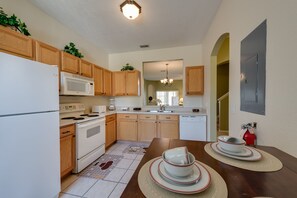 Private kitchen - Regal Palms Resort 337 (Davenport)