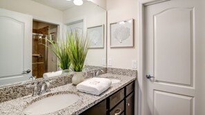 House, Multiple Beds | Bathroom sink