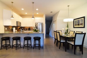Townhome, 3 Bedrooms | In-room dining