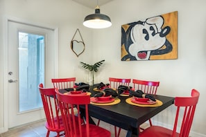 Townhome, 5 Bedrooms | In-room dining - Solterra 4655 (Davenport)