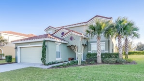 Front of property - Solterra 4201 (Davenport)