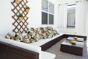 獨棟房屋, 多張床 | 起居區 | 電視