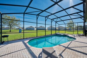 House, 5 Bedrooms | Indoor pool