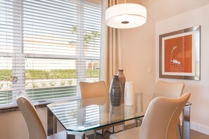 Townhome, 3 Bedrooms | In-room dining