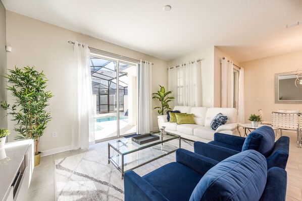 Townhome, 4 Bedrooms | Living area