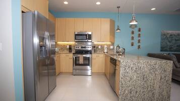 Townhome, 3 Bedrooms | Dapur peribadi