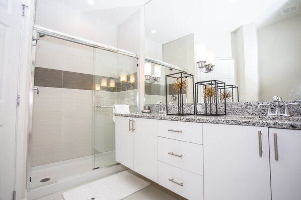 Townhome, 3 Bedrooms | Bathroom