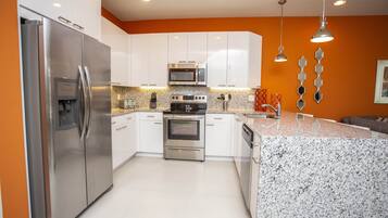 Nhà liên kế, 3 phòng ngủ | Bếp riêng