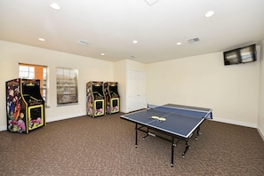 Townhome, 3 Bedrooms | Games room