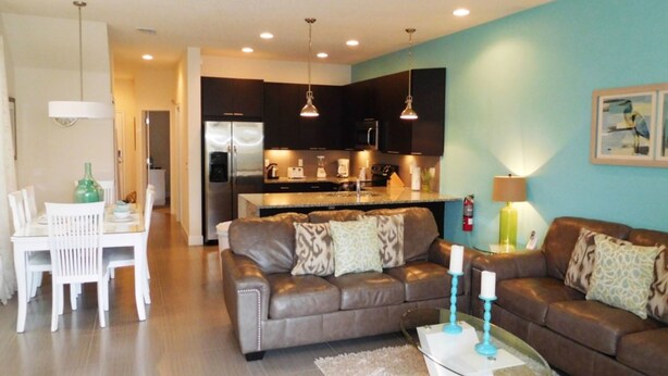 Townhome, 3 Bedrooms | Living area | Flat-screen TV, DVD player, table tennis - Serenity 17412 (Clermont)