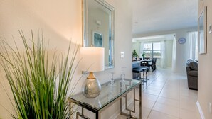 Room - Storey Lake 4741-206 (Kissimmee)