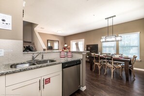 Townhome, 4 Bedrooms | Private kitchen