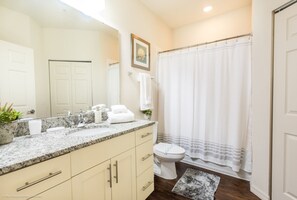 Townhome, 4 Bedrooms | Bathroom