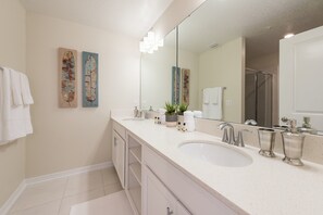 Apartment, 3 Bedrooms | Bathroom