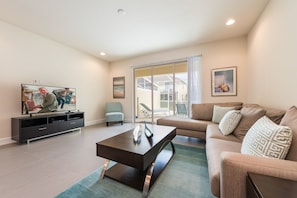 Townhome, 3 Bedrooms | Living area