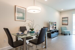 Townhome, 3 Bedrooms | In-room dining - Serenity 1643 (Clermont)