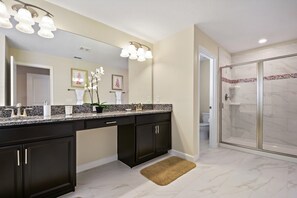 House, 5 Bedrooms | Bathroom - Storey Lake 4702 (Kissimmee)