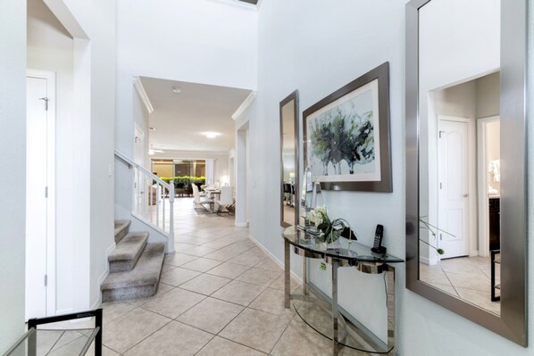 Talo, useita sänkyjä | Käytävä