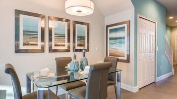 Townhome, 3 Bedrooms | In-room dining