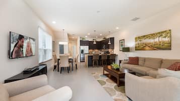 Townhome, 3 Bedrooms | Ruang tamu