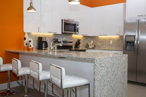 Townhome, 3 Bedrooms | Private kitchen