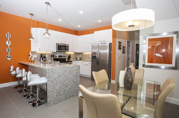 Townhome, 3 Bedrooms | In-room dining