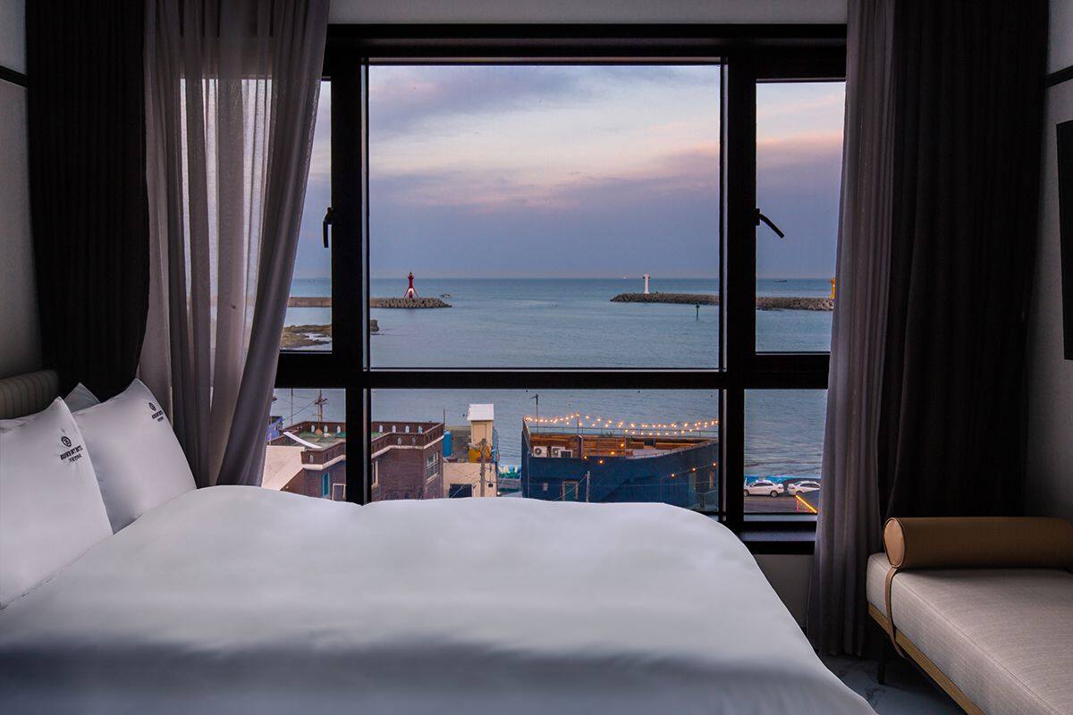Premium Twin Room, Ocean View | Beach/ocean view