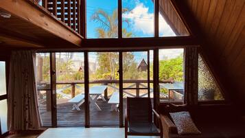 Two-Bedroom Cottage | Living area