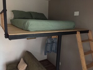 1 chambre, bureau, accès au Wi-Fi (inclus), literie fournie