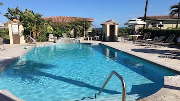 Ulkouima-allas, lämmitetty uima-allas