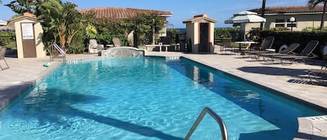 Piscine extérieure, piscine chauffée