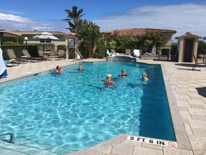 Piscine extérieure, piscine chauffée