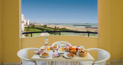 50m de la Mer! Appart avec Terrasse/Loggia