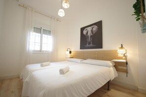 2 sovrum, strykjärn/strykbräda, gratis wi-fi och sängkläder