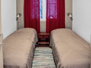 2 bedrooms