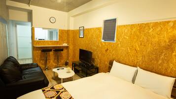 1 bedroom, down duvets, individually decorated, individually furnished