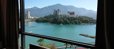 Superior Quadruple Room, 2 Double Beds, Lake View | View from room