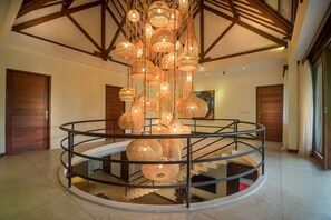 Interior - Large Groups,9 BDR,Close To Beach,Great Inclusions,Chef,Breakfasts,Car & Driver (Canggu)